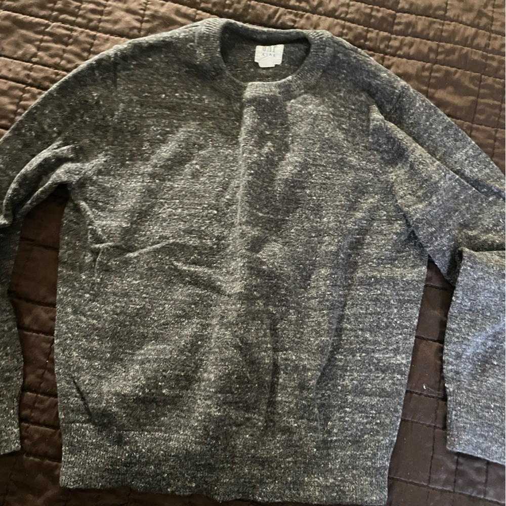 Boys gray gap sweater